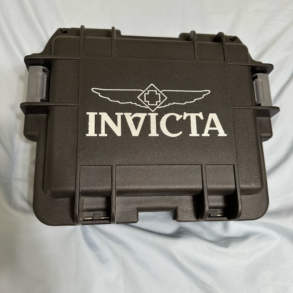 Invicta watch case. 3 Slots. Waterproof. New and never used.